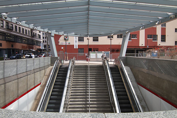 PershingSquareStation Entrance-1