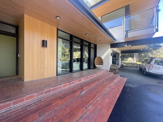 Fryman-Modern 116