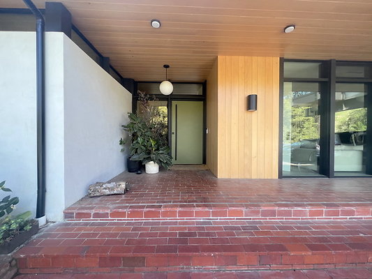 Fryman-Modern 114