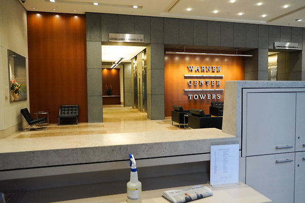 WarnerCenter-Tower2-Lobby01