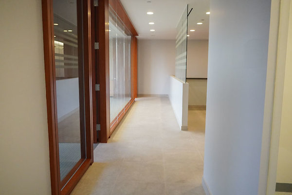 WarnerCenter-Tower2-Suite110005