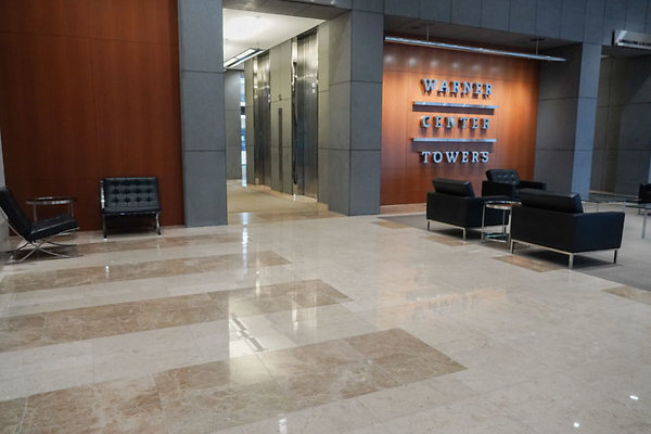WarnerCenter-Tower2-Lobby03