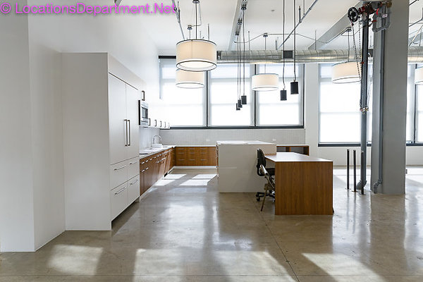 Loft 402-2
