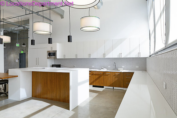 Loft 402-4
