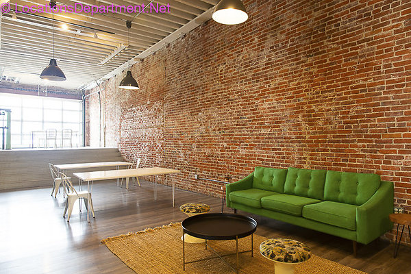 Loft 405-9