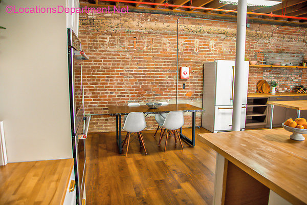 Loft 460-6