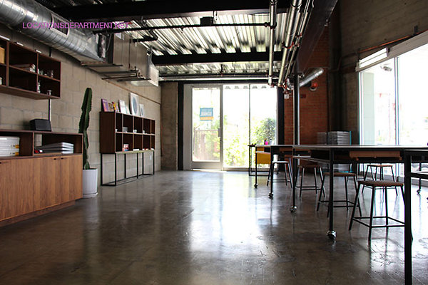 LocationsDepartment.Net Loft 433 extension 024