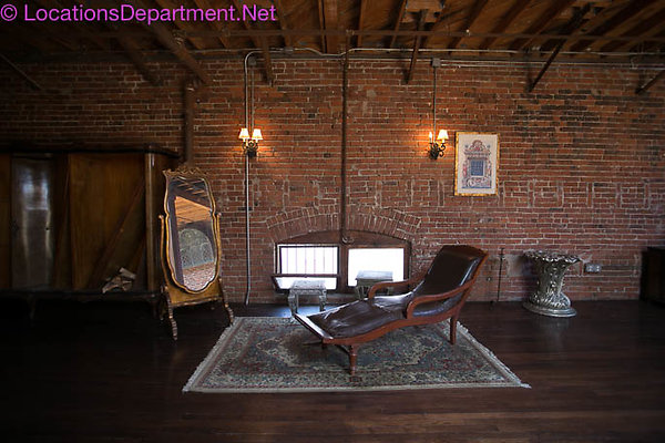 Loft 407 049