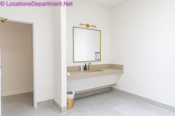 Loft 401-25