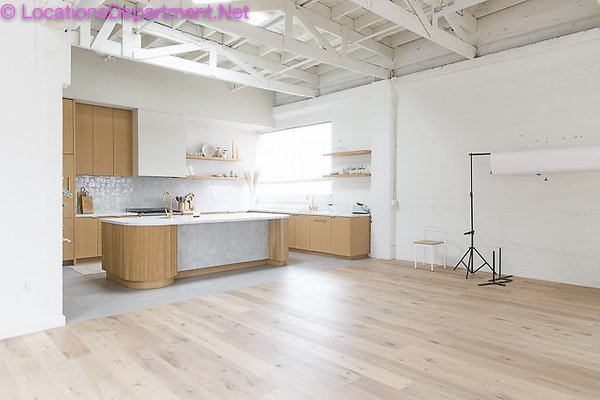 Loft 401-17