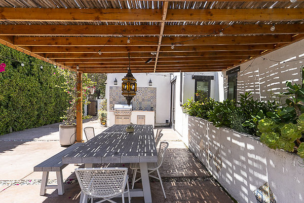 BUNGALOW 4251-52