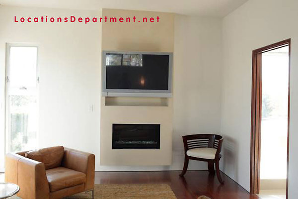 LocationsDepartment.Net Modern Home 308 080d