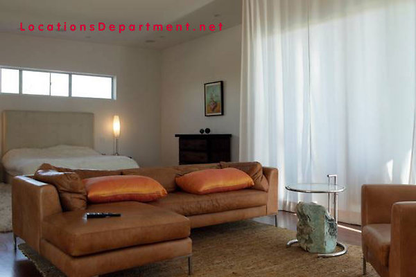 LocationsDepartment.Net Modern Home 308 080b