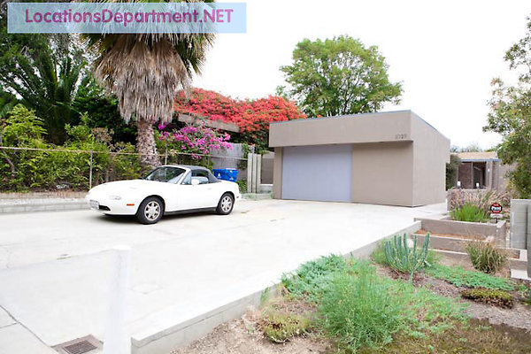 LocationsDepartment.Net Modern Home 324 089