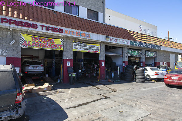 Retail 1127 Gas Station Auto Body-11