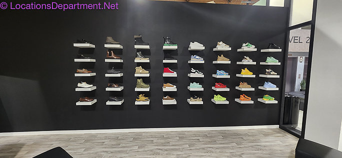 Shoe Store 1-4
