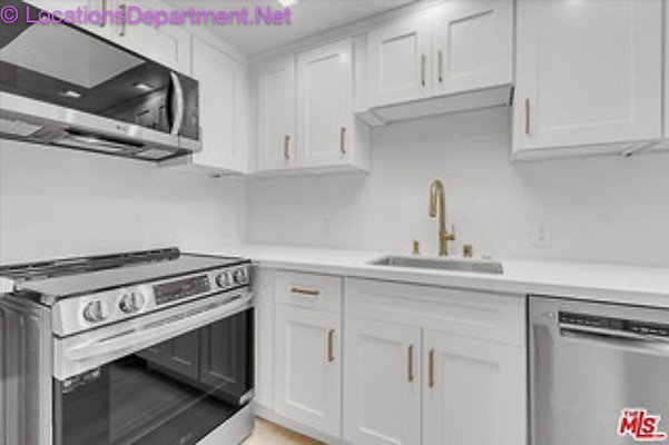Contemporary 2810-22