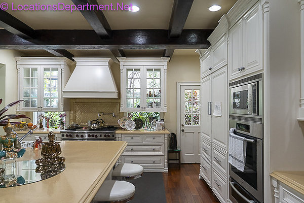 Mansion 2551 Colonial-20