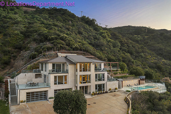 Mansion 2552-69