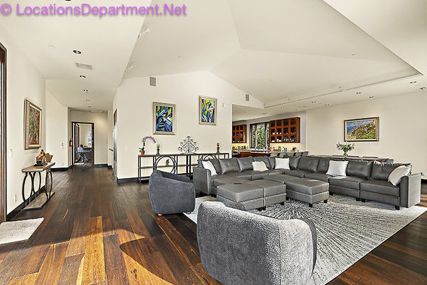 Mansion 2552-8