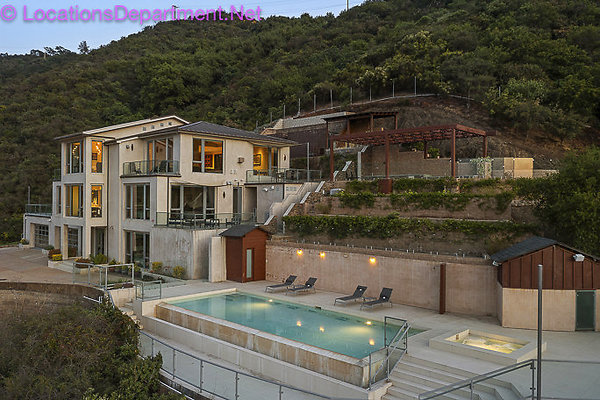Mansion 2552-72