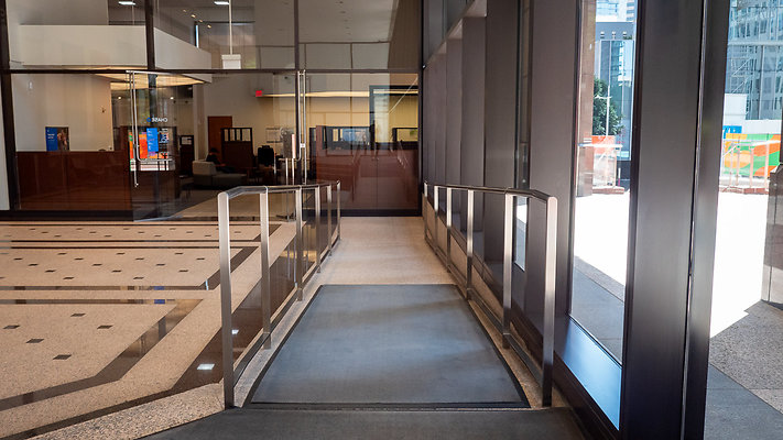 ErnstYoung Lobby-15