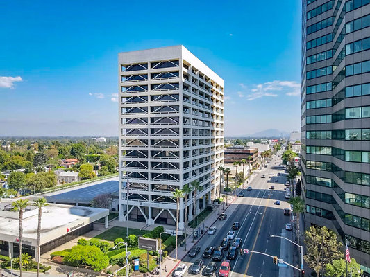 ValleyOfficePlaza Exterior-01 1-e1694045436849