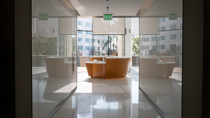 1299OceanAve Lobby-02