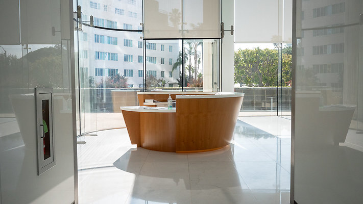 1299OceanAve Lobby-04
