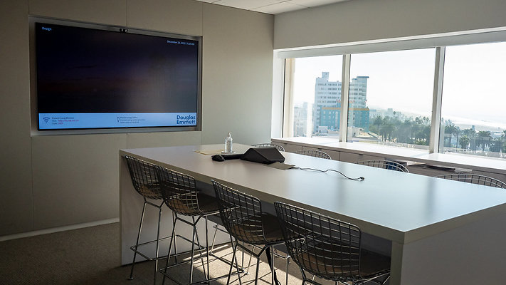 1299OceanAve 8thFloor-04