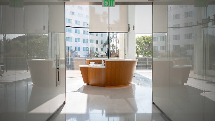 1299OceanAve Lobby-03
