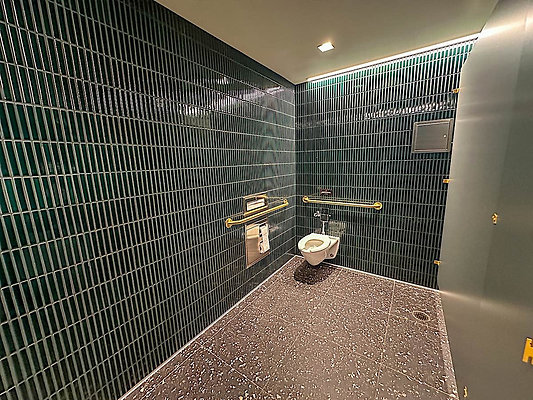13736 bath 2
