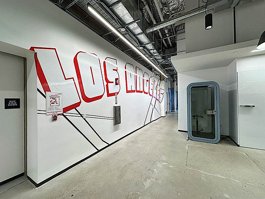 13736 hallway 2