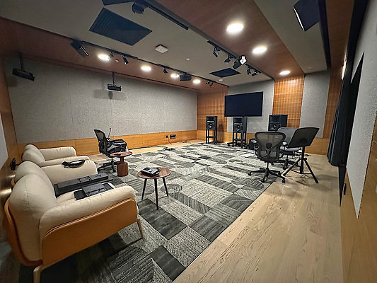 13736 studio 5
