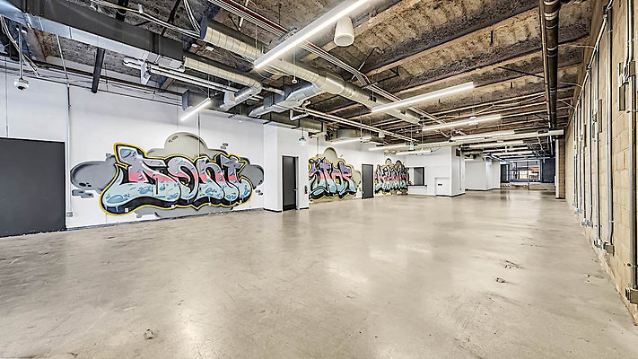 13736 basement 4