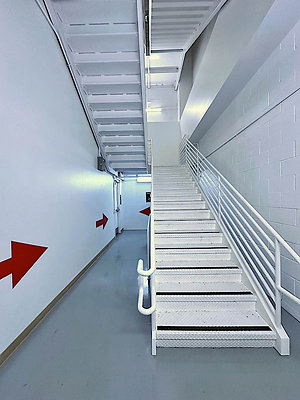 13736 stairs 3