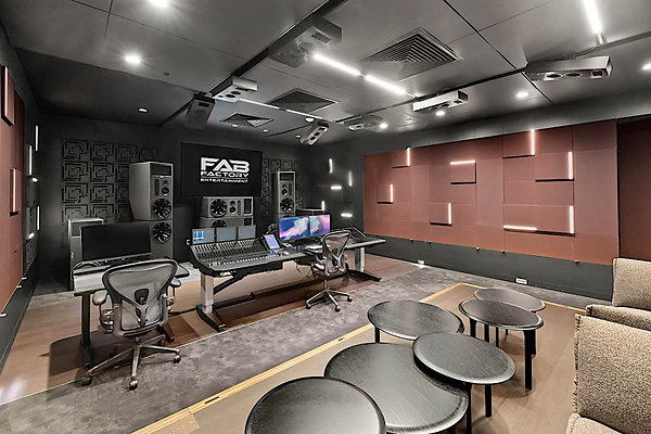 13736 studio 30