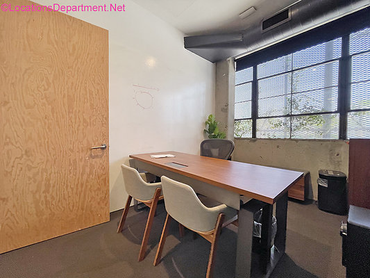 Office 1536-81
