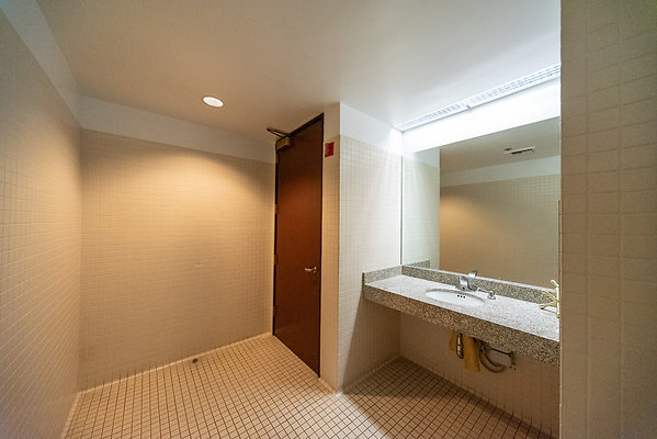 13814 bath 5