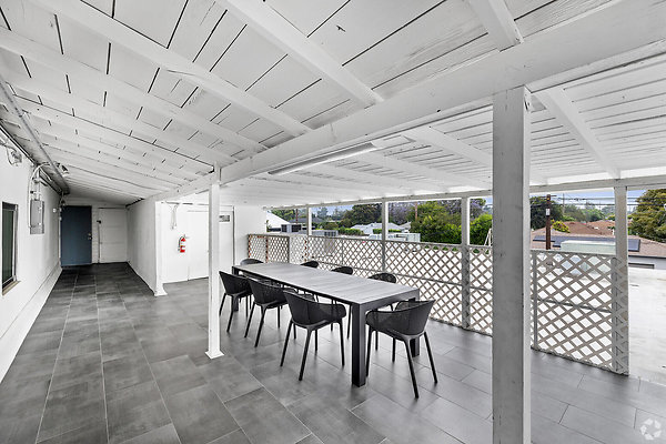 14115 patio 1