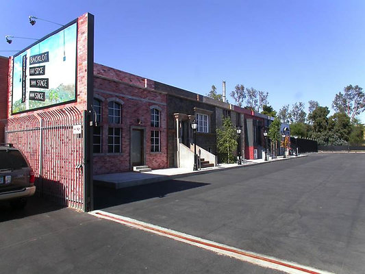 4439 studio 4
