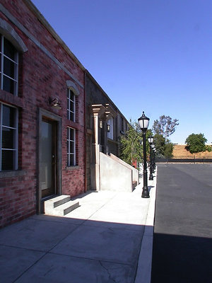 4439 studio 9