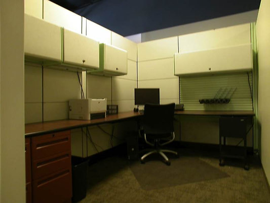 4439 cubicle 5