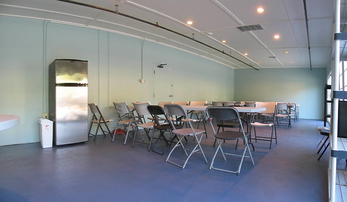 4439 dining 1