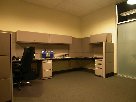 4439 cubicle 10
