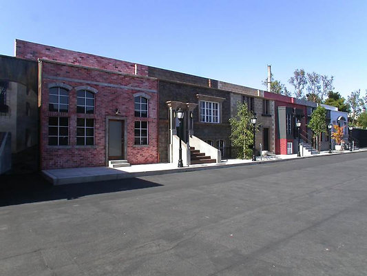 4439 studio 8