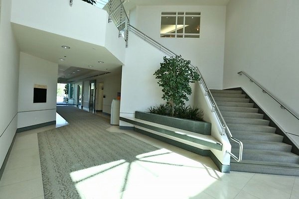 CapEquityCalabasasDressedOffice16