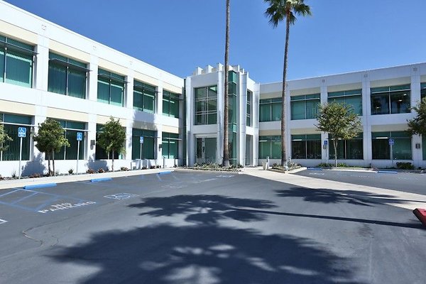 CapEquityCalabasasDressedOffice6