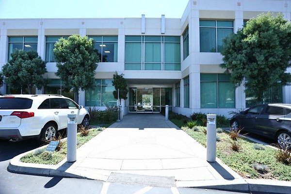 CapEquityCalabasasDressedOffice9