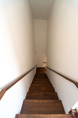 12842 stairs 7